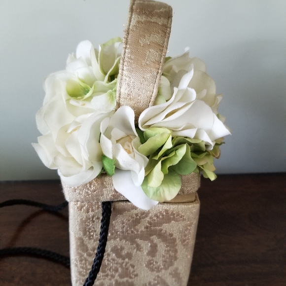 Moo Roo Handmade Purse - Picture 3 of 8